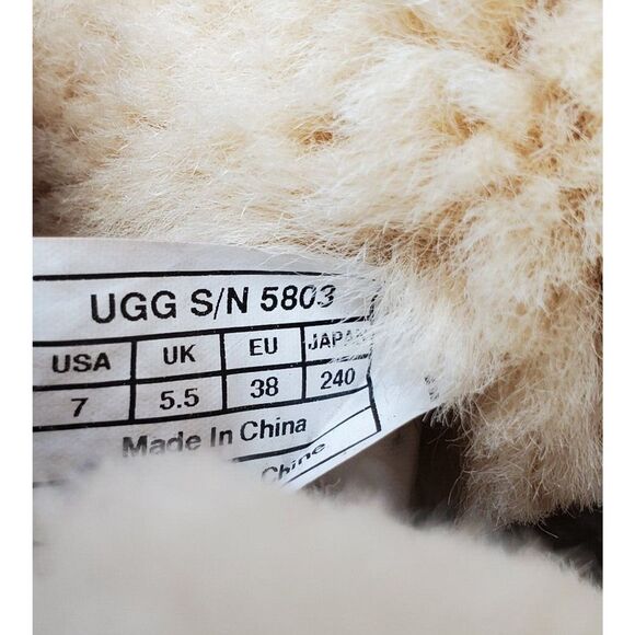 UGG Bailey II Boots Womens 7 Brown Suede‎ Sheepskin Winter Button Classic Shoes - Picture 10 of 11